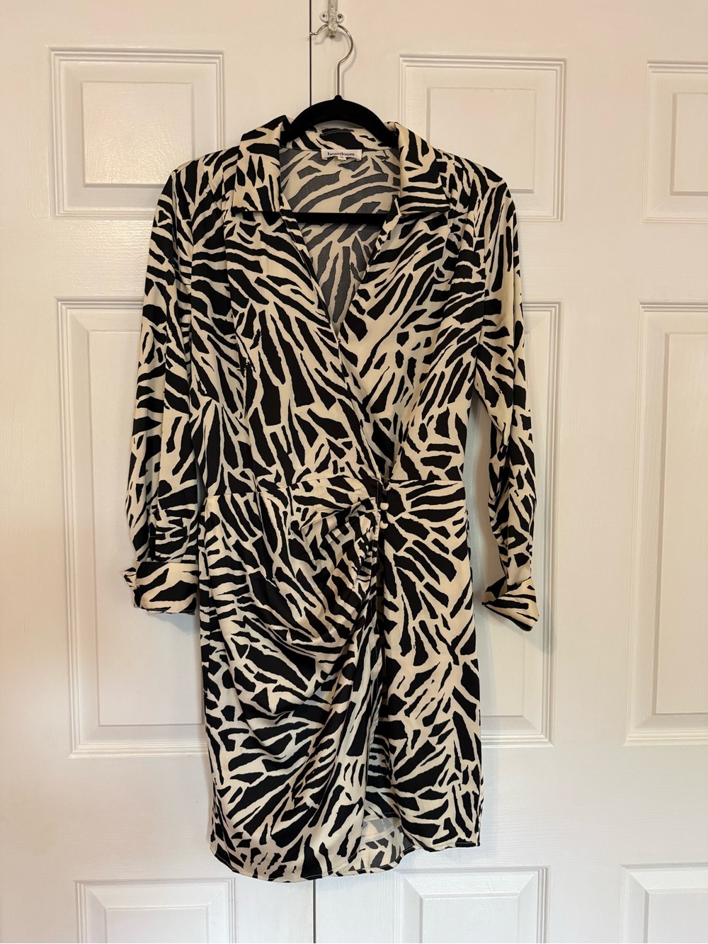 Heartloom Black & Cream Printed Wrap Dress M